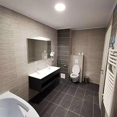 Javu Hotel 4*